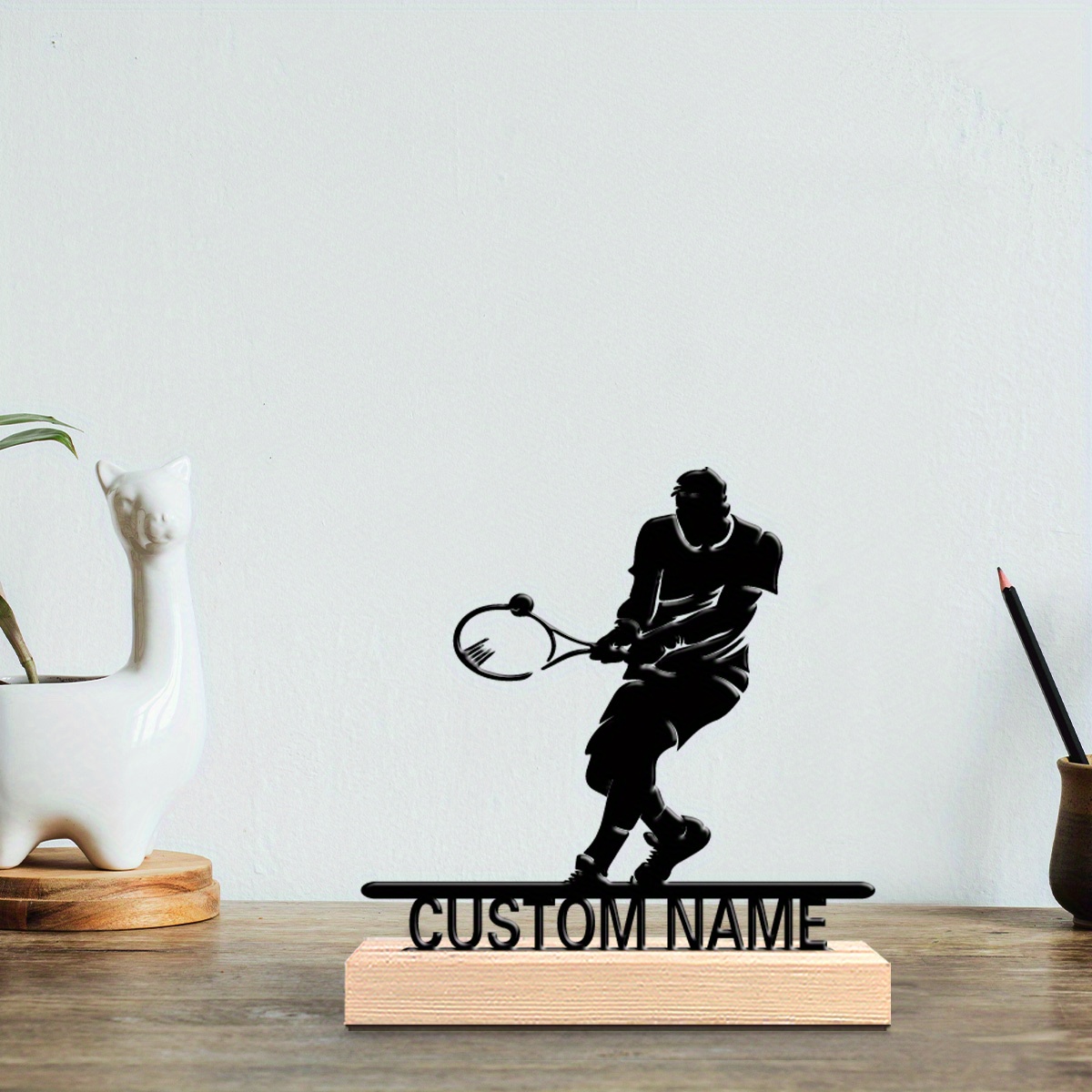 Home Decor Unique - Gepersonaliseerde tennisspeler metalen beeldje met houten